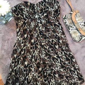 Short dress, strapless